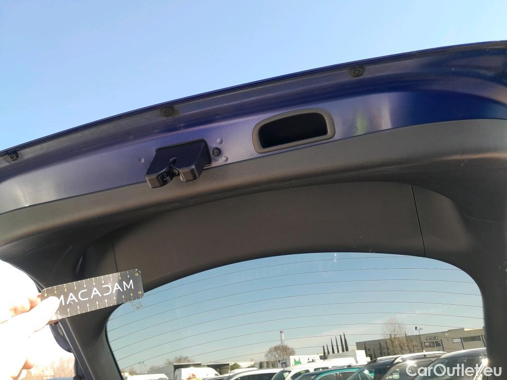  Hyundai   Ioniq HYUNDAI / 2019 / 5P / berlina con portón 1.6 GDI HEV Klass DT #30