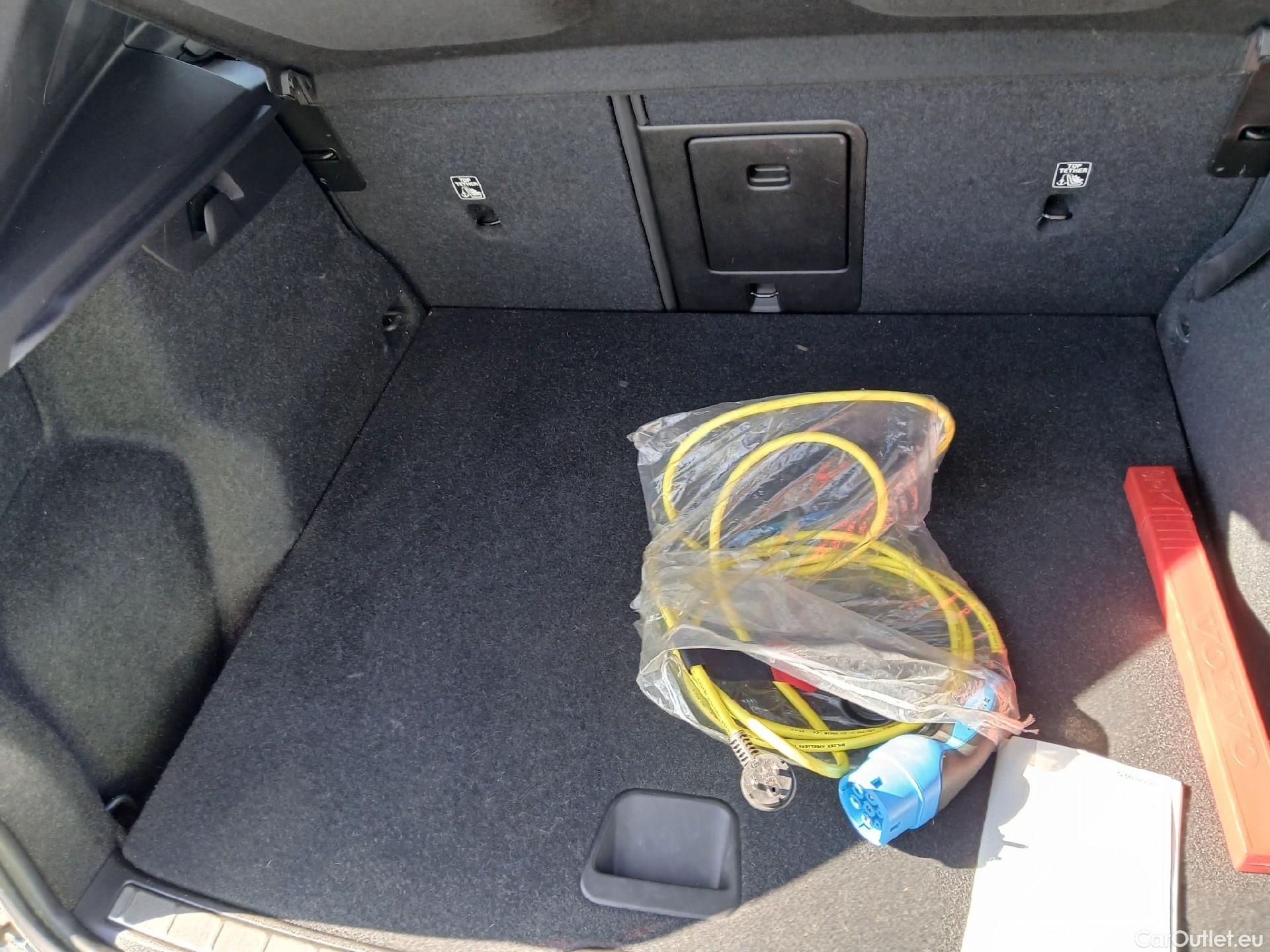  Volvo  XC 40 VOLVO XC40 / 2017 / 5P / todoterreno 1.5 T5 Twin Inscription Auto #4