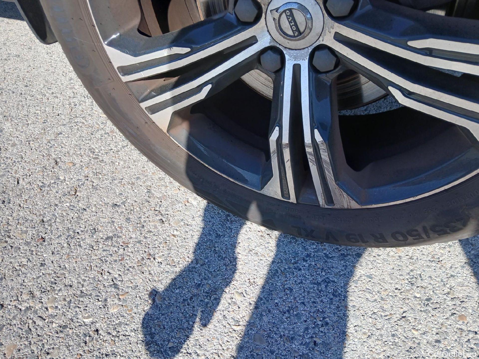  Volvo  XC 40 VOLVO XC40 / 2017 / 5P / todoterreno 1.5 T5 Twin Inscription Auto #20