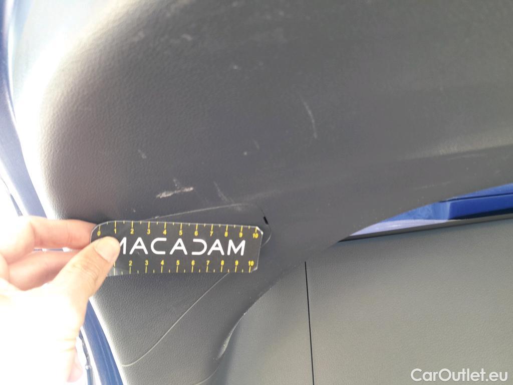  Hyundai   Ioniq HYUNDAI / 2019 / 5P / berlina con portón 1.6 GDI HEV Klass DT #31