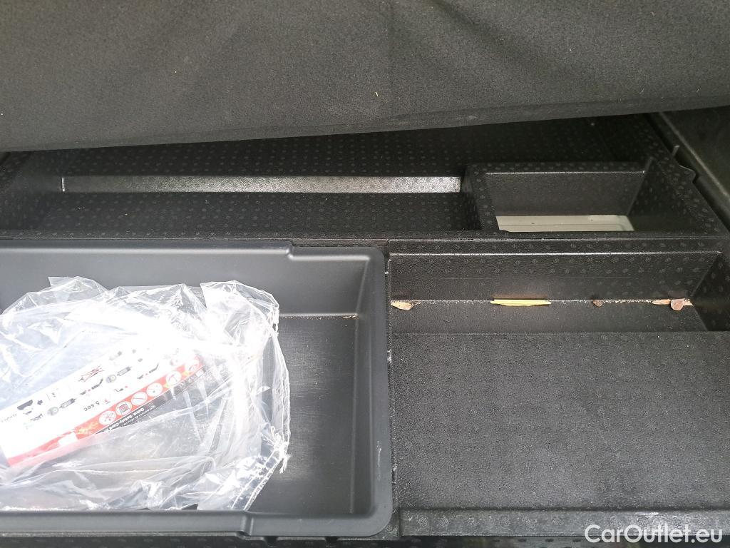  Opel   Grandland X OPEL PHEV / 2017 / 5P / todoterreno 1.6 Turbo Edition Auto 4x2 #16