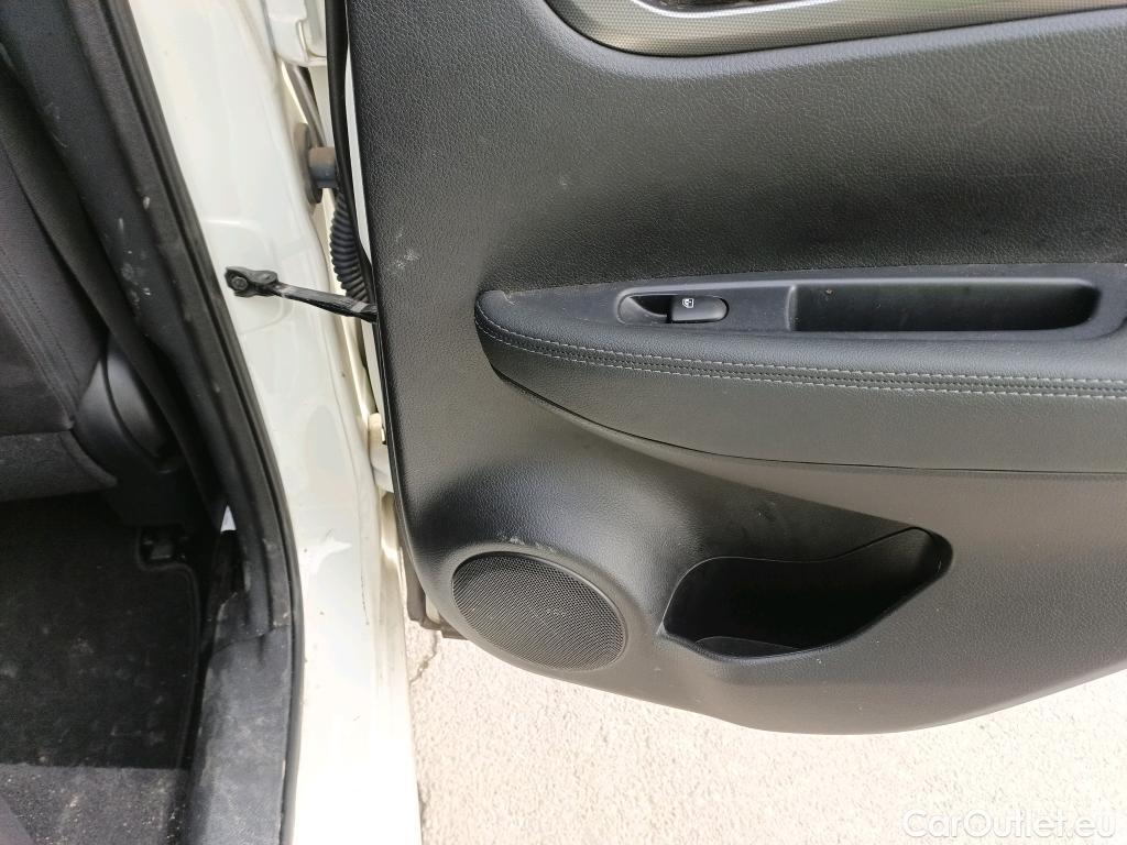  Nissan  Qashqai NISSAN  / 2017 / 5P / todoterreno dCi 150CV (110kW) N-CONNECTA (AC) #12