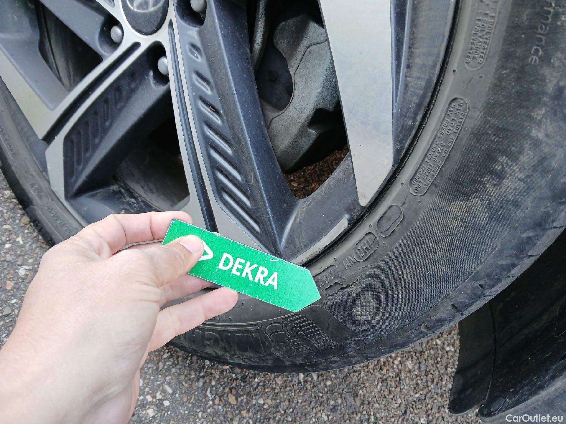  Hyundai  Tucson HYUNDAI  / 2020 / 5P / todoterreno 1.6 TGDI PHEV 195kW Style Auto 4x4 #30