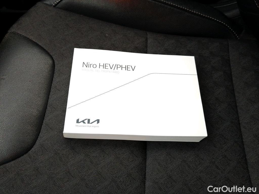  KIA  Niro KIA  / 2019 / 5P / crossover 1.6 GDi HEV 104kW (141CV) Drive #1