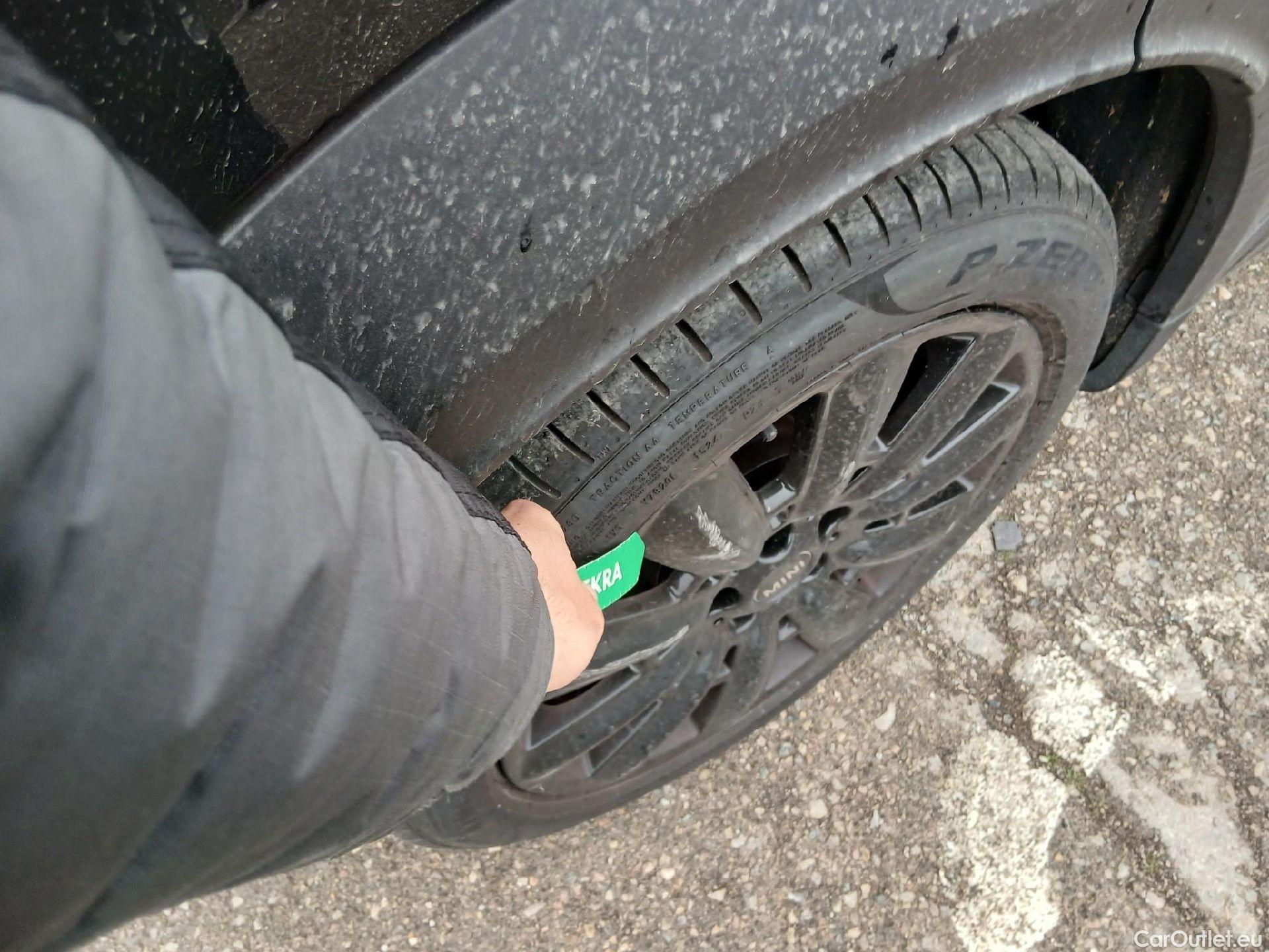  Mini  Countryman MINI  / 2020 / 5P / berlina con portón Cooper S E ALL4 #9