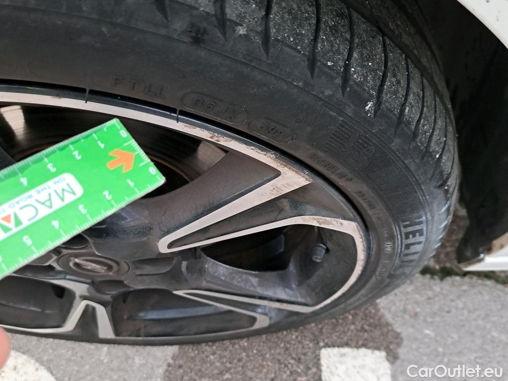  Opel  Corsa OPEL  / 2019 / 5P / berlina con portón 1.2T XHL 74kW (100CV) GS-Line + #4