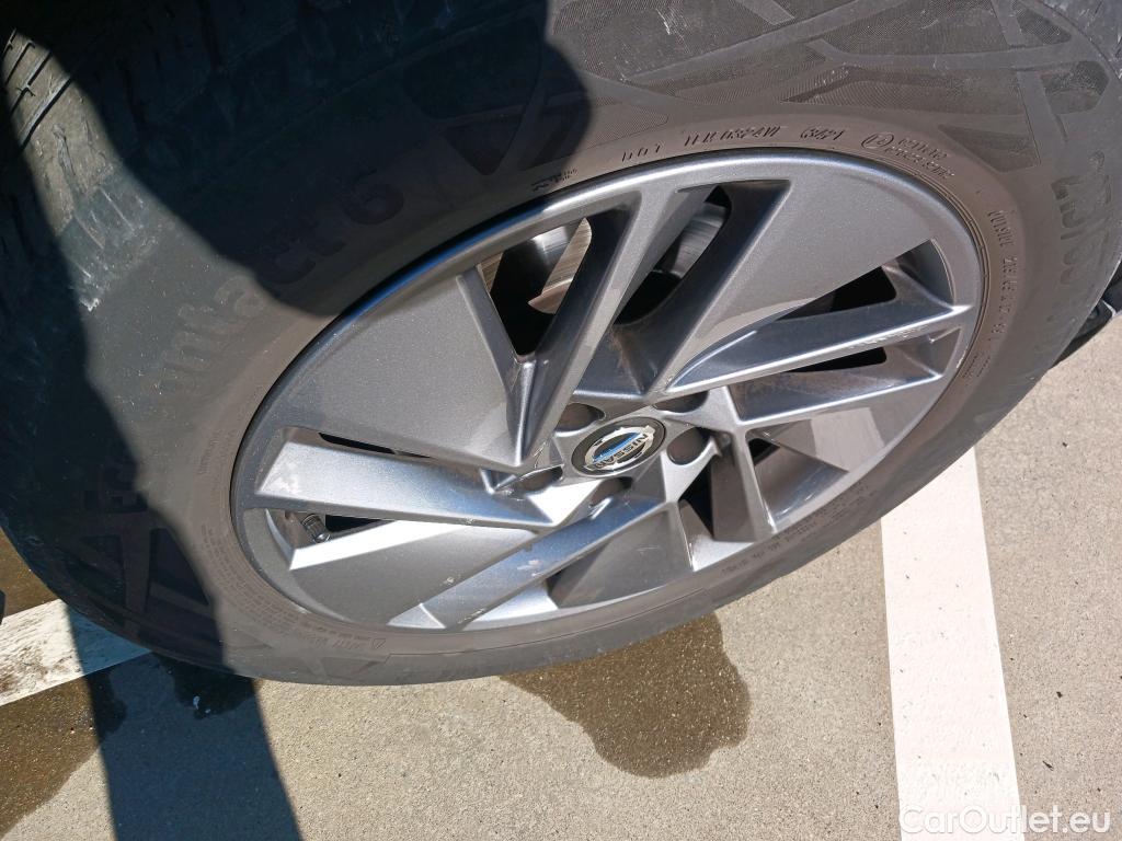  Nissan  Qashqai NISSAN  / 2021 / 5P / todoterreno DIG-T 116kW (158CV) mHEV Xtronic Acenta (AC2) #28