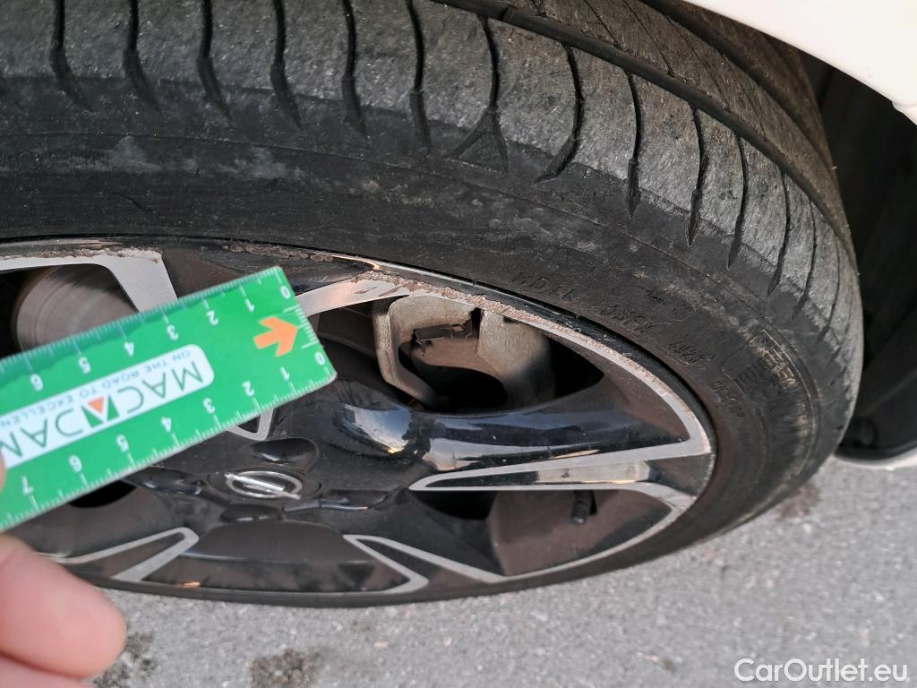  Opel  Corsa OPEL  / 2019 / 5P / berlina con portón 1.2T XHL 74kW (100CV) GS-Line + #10