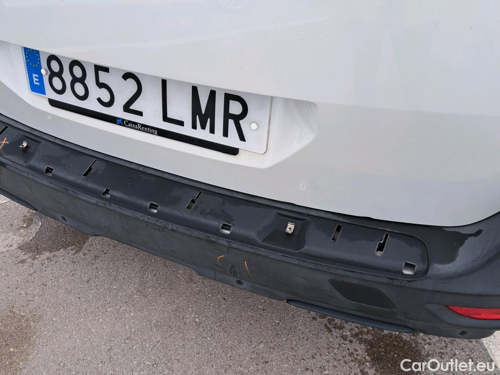  Peugeot  5008 PEUGEOT  / 2020 / 5P / todoterreno 1.5 BlueHDi 96kW S&S Allure Pack EAT8 #22