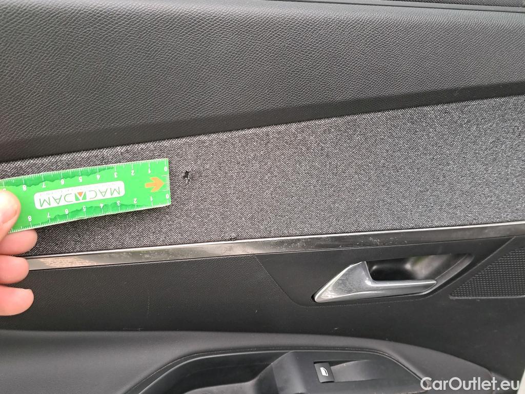  Peugeot  5008 PEUGEOT  / 2020 / 5P / todoterreno 1.5 BlueHDi 96kW S&S Allure Pack EAT8 #44