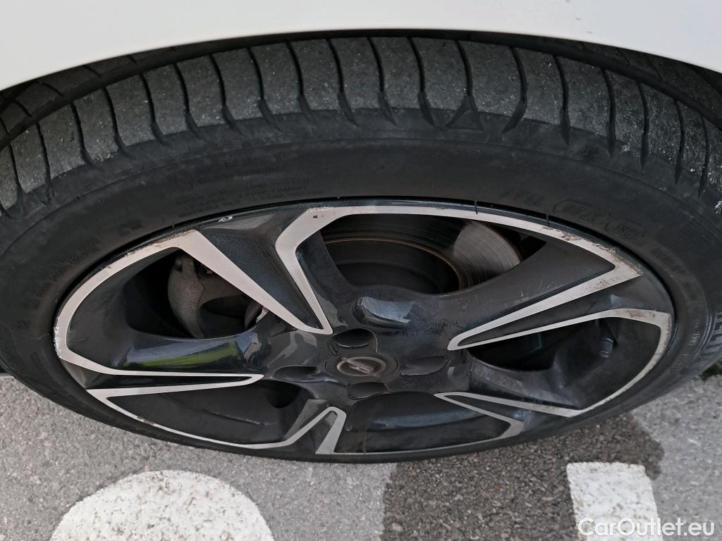  Opel  Corsa OPEL  / 2019 / 5P / berlina con portón 1.2T XHL 74kW (100CV) GS-Line + #3