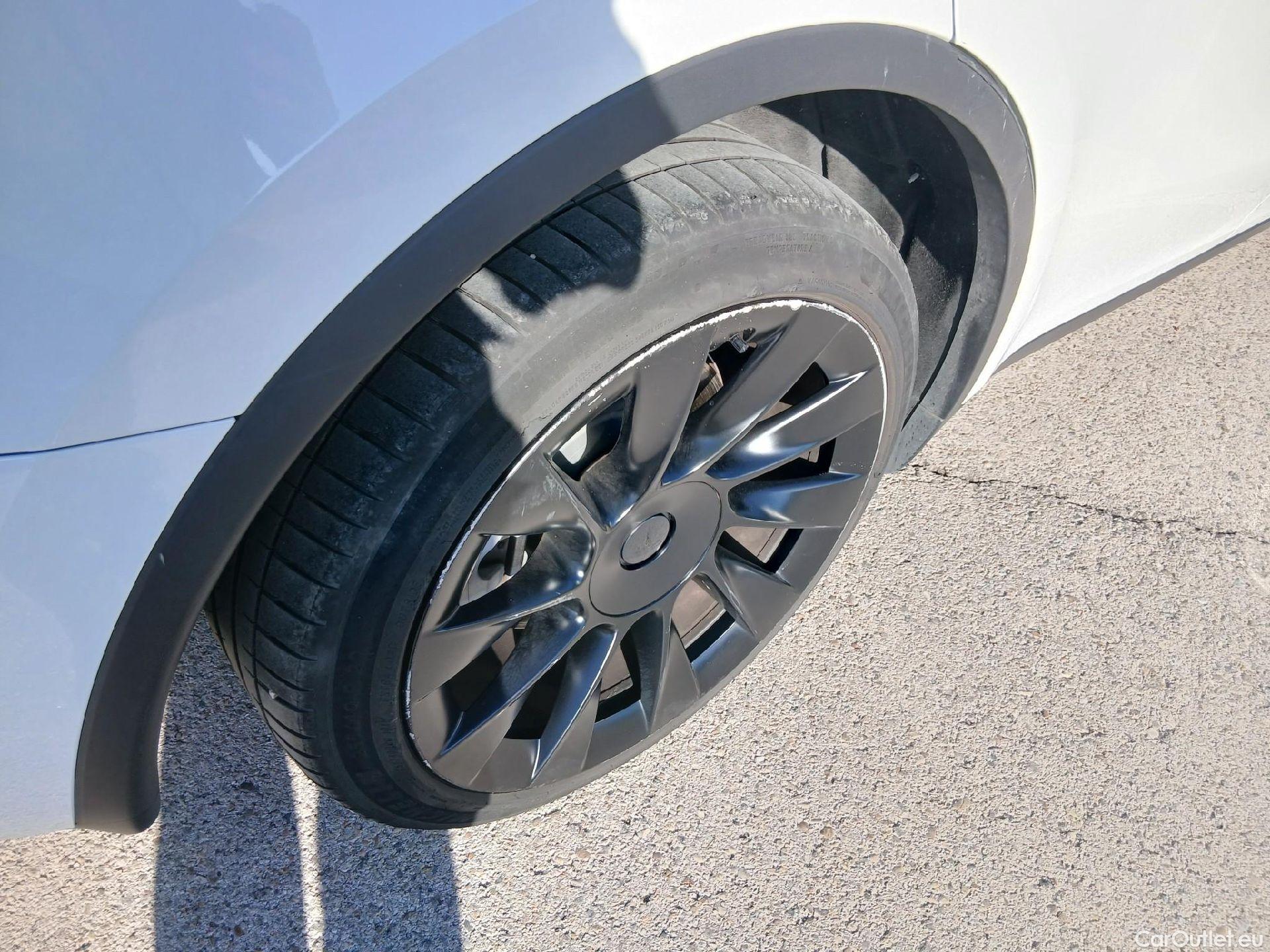  Tesla  Model Y TESLA  / 2020 / 5P / todoterreno Gran Autonomía 4WD #14