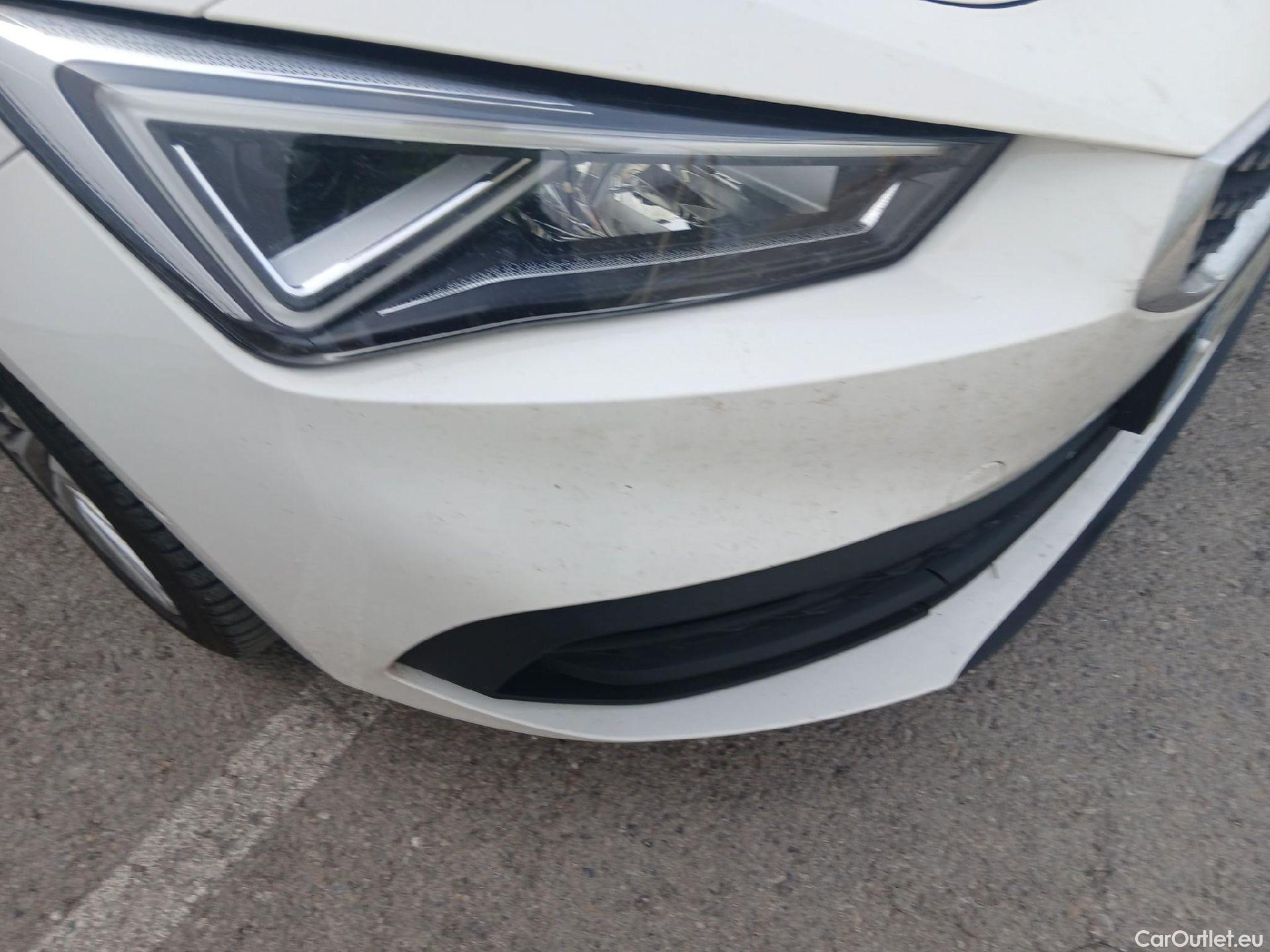  Seat  Leon SEAT Nuevo León / 2020 / 5P / familiar SP 1.4 e-Hybrid DSG S&S Xcellence Go L #4