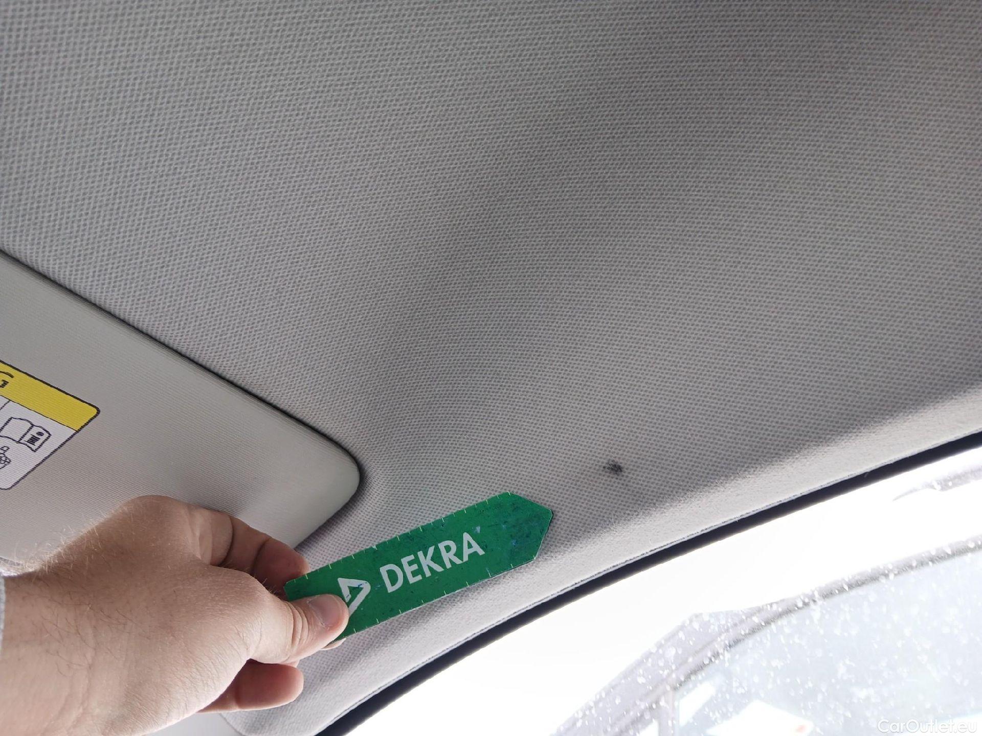  Seat  Ibiza SEAT  / 2017 / 5P / berlina con portón 1.0 TSI 81kW (110CV) Style Plus(SP) #2