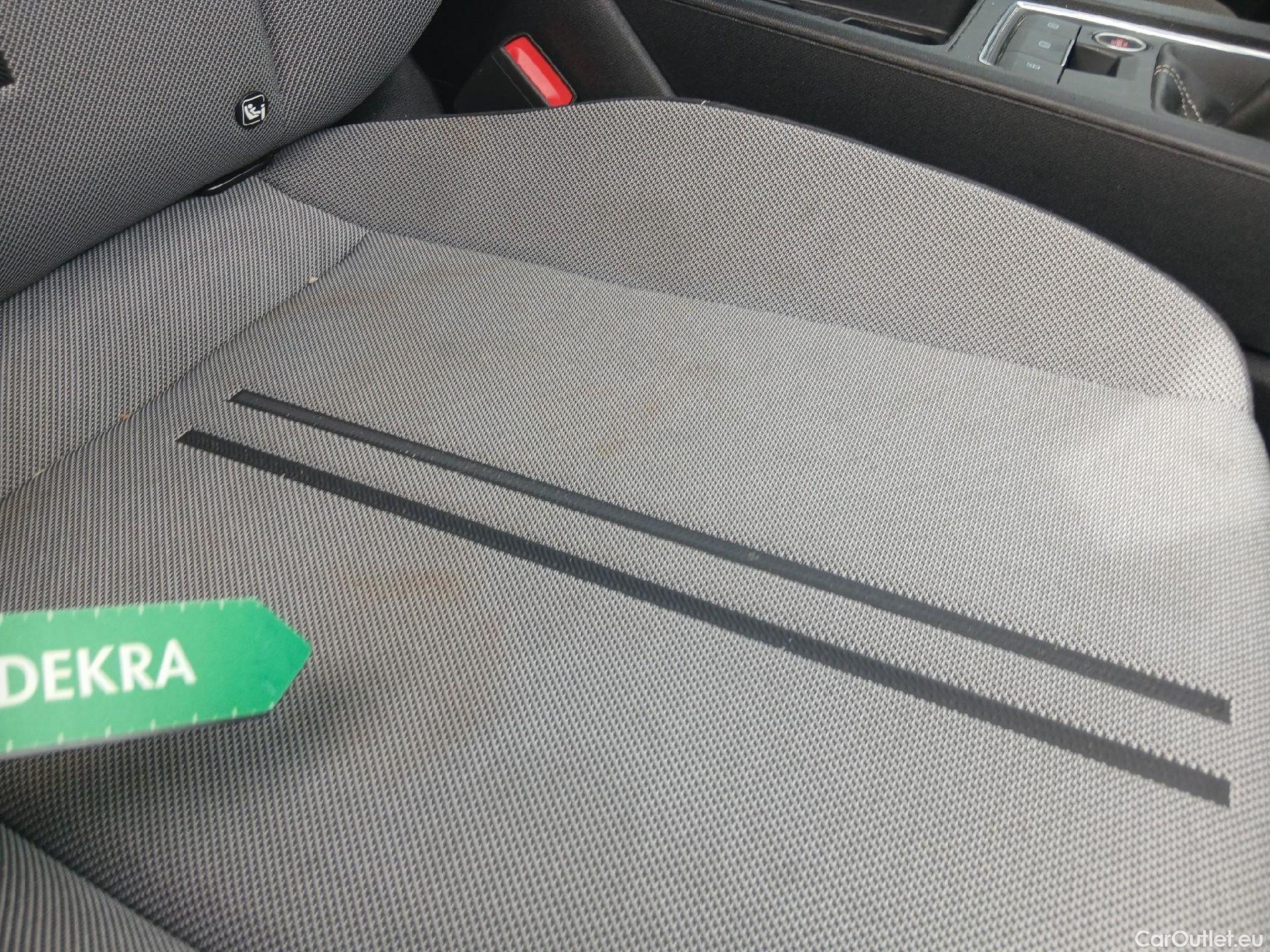  Land Rover  Discovery SEAT Nuevo León / 2020 / 5P / berlina con portón 2.0 TDI 85kW S&S Style Go (AC3) #11