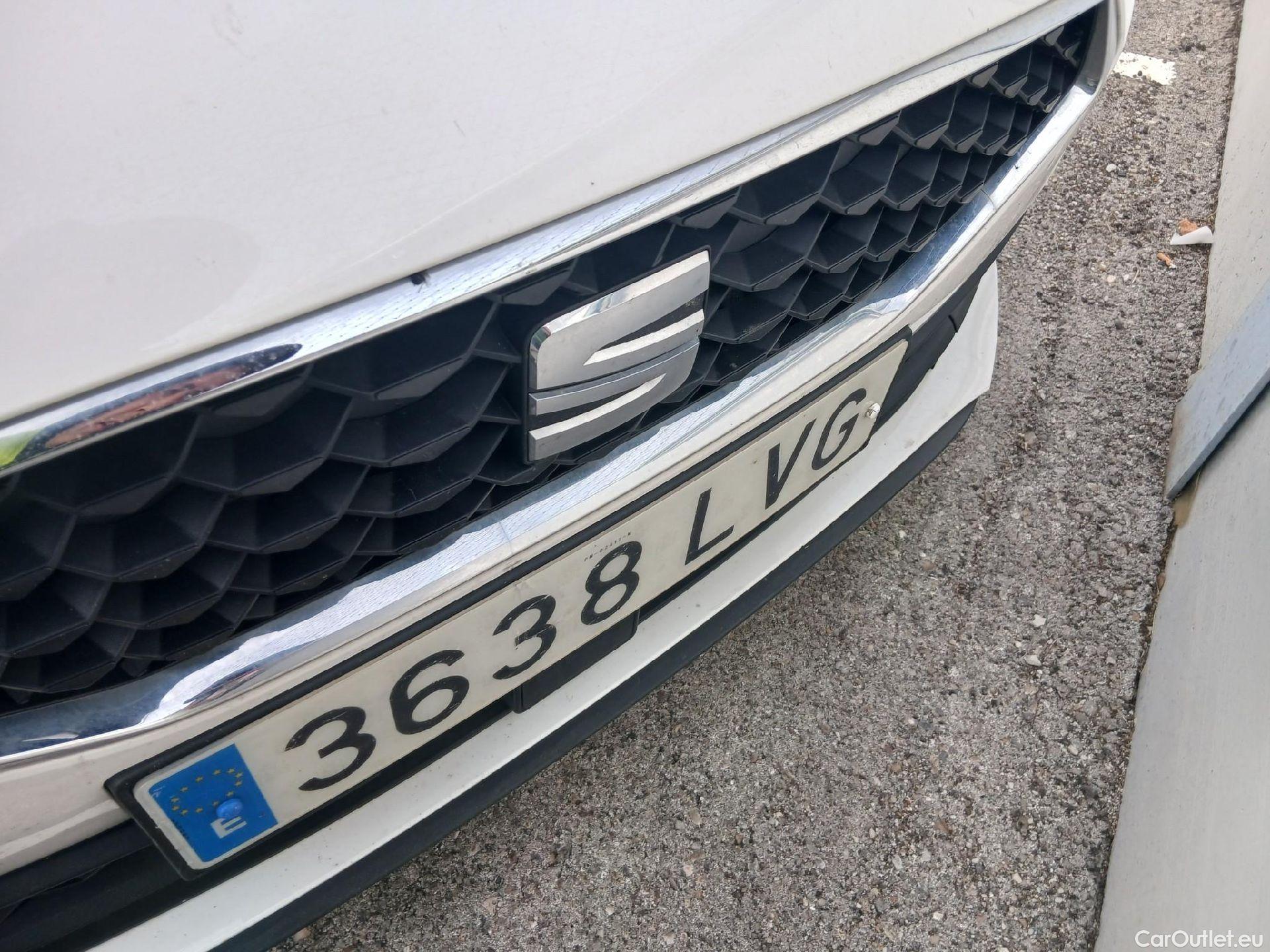  Land Rover  Discovery SEAT Nuevo León / 2020 / 5P / berlina con portón 2.0 TDI 85kW S&S Style Go (AC3) #27