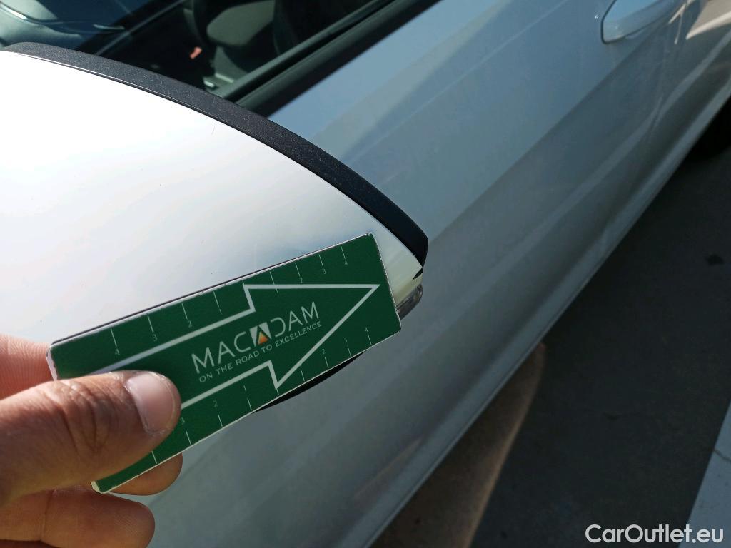  Volkswagen  Golf  VOLKSWAGEN / 2016 / 5P / berlina con portón e-ePower 110 kW (136CV) #14