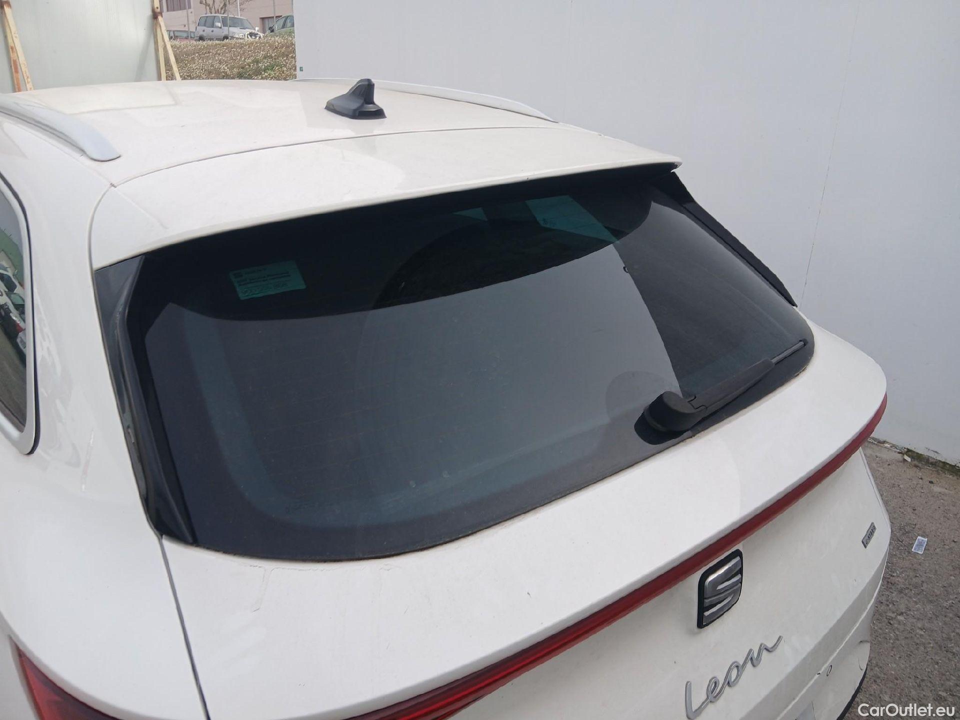  Seat  Leon SEAT Nuevo León / 2020 / 5P / familiar SP 1.4 e-Hybrid DSG S&S Xcellence Go L #11