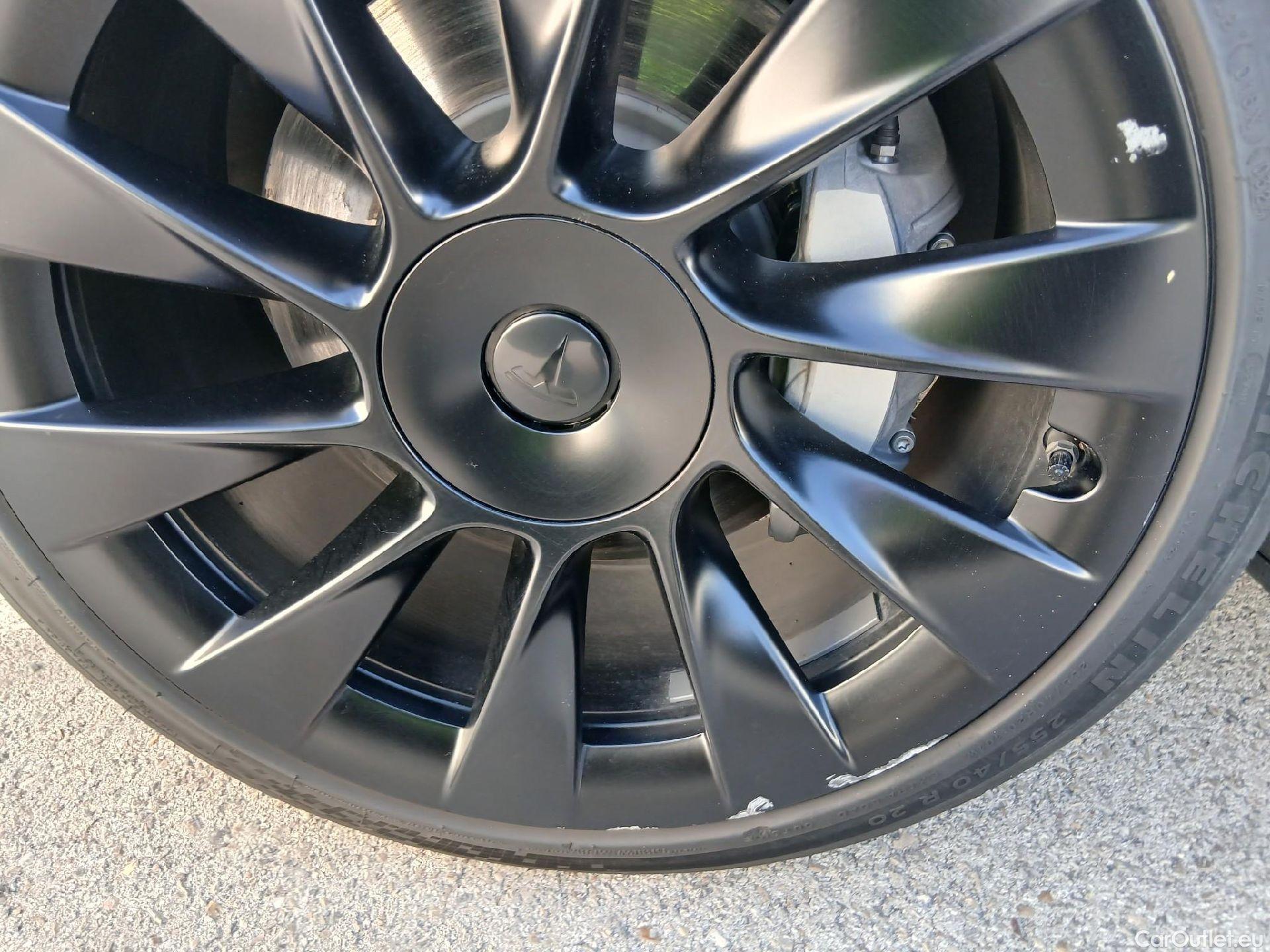  Tesla  Model Y TESLA  / 2020 / 5P / todoterreno Gran Autonomía 4WD #4