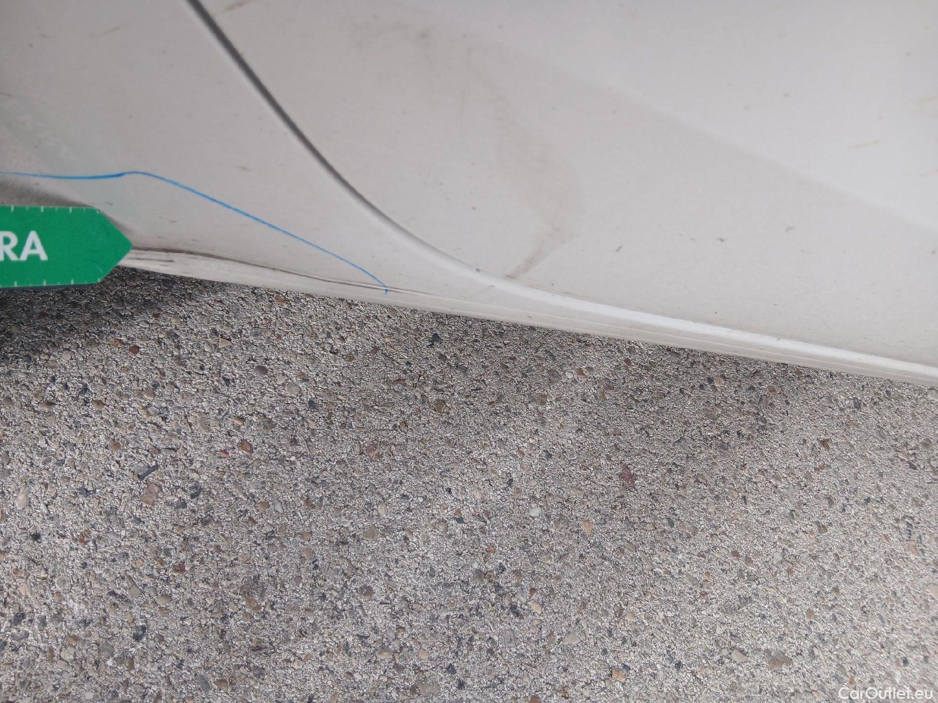  Land Rover  Discovery SEAT Nuevo León / 2020 / 5P / berlina con portón 2.0 TDI 85kW S&S Style Go (AC3) #46