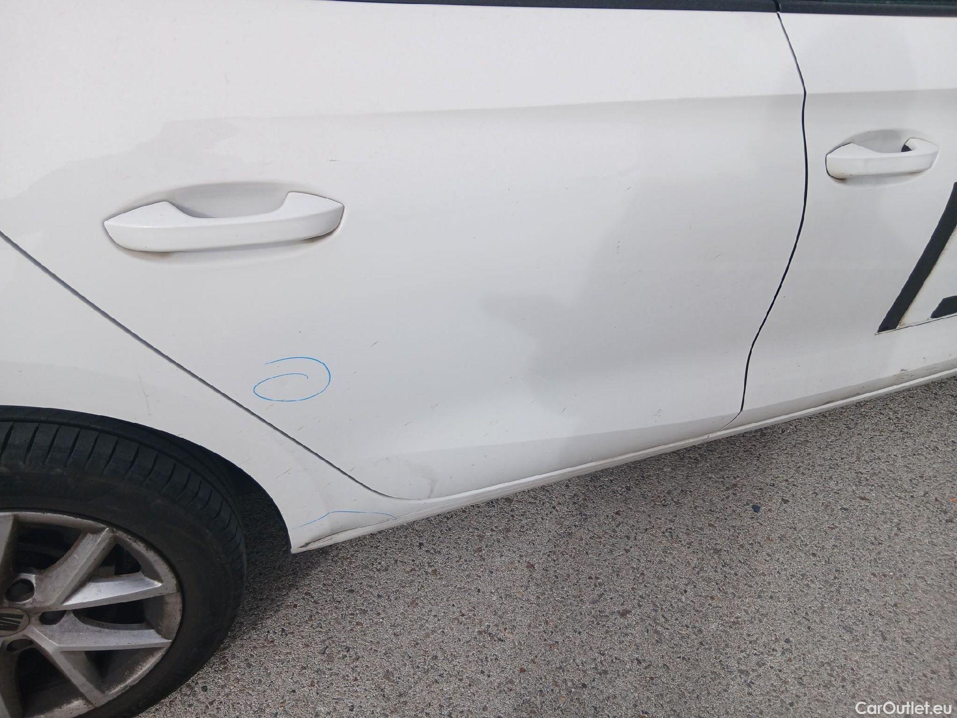  Land Rover  Discovery SEAT Nuevo León / 2020 / 5P / berlina con portón 2.0 TDI 85kW S&S Style Go (AC3) #47