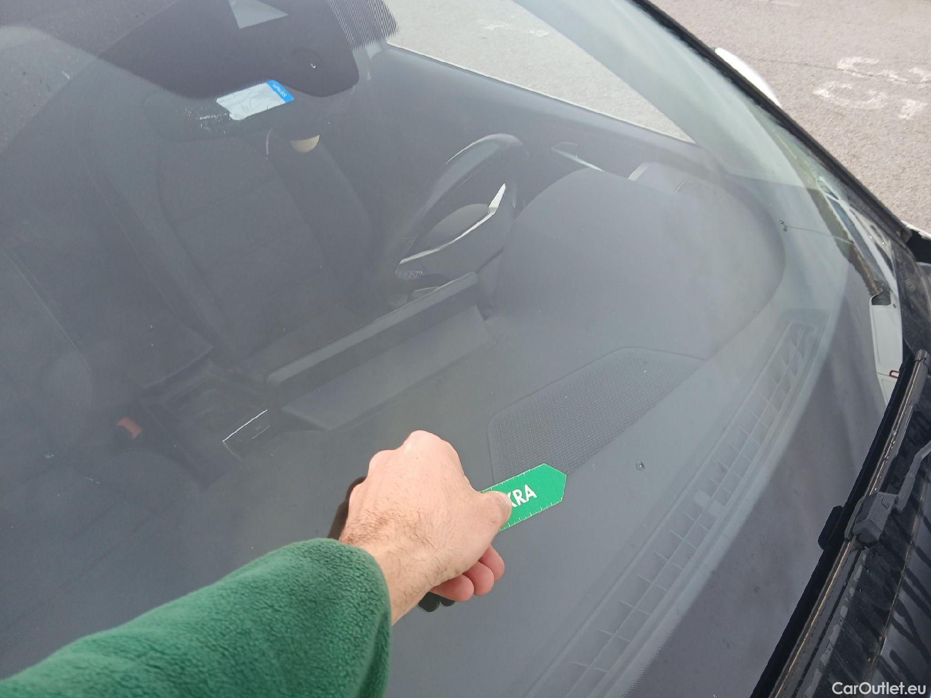  Seat  Leon SEAT Nuevo León / 2020 / 5P / familiar SP 1.4 e-Hybrid DSG S&S Xcellence Go L #1