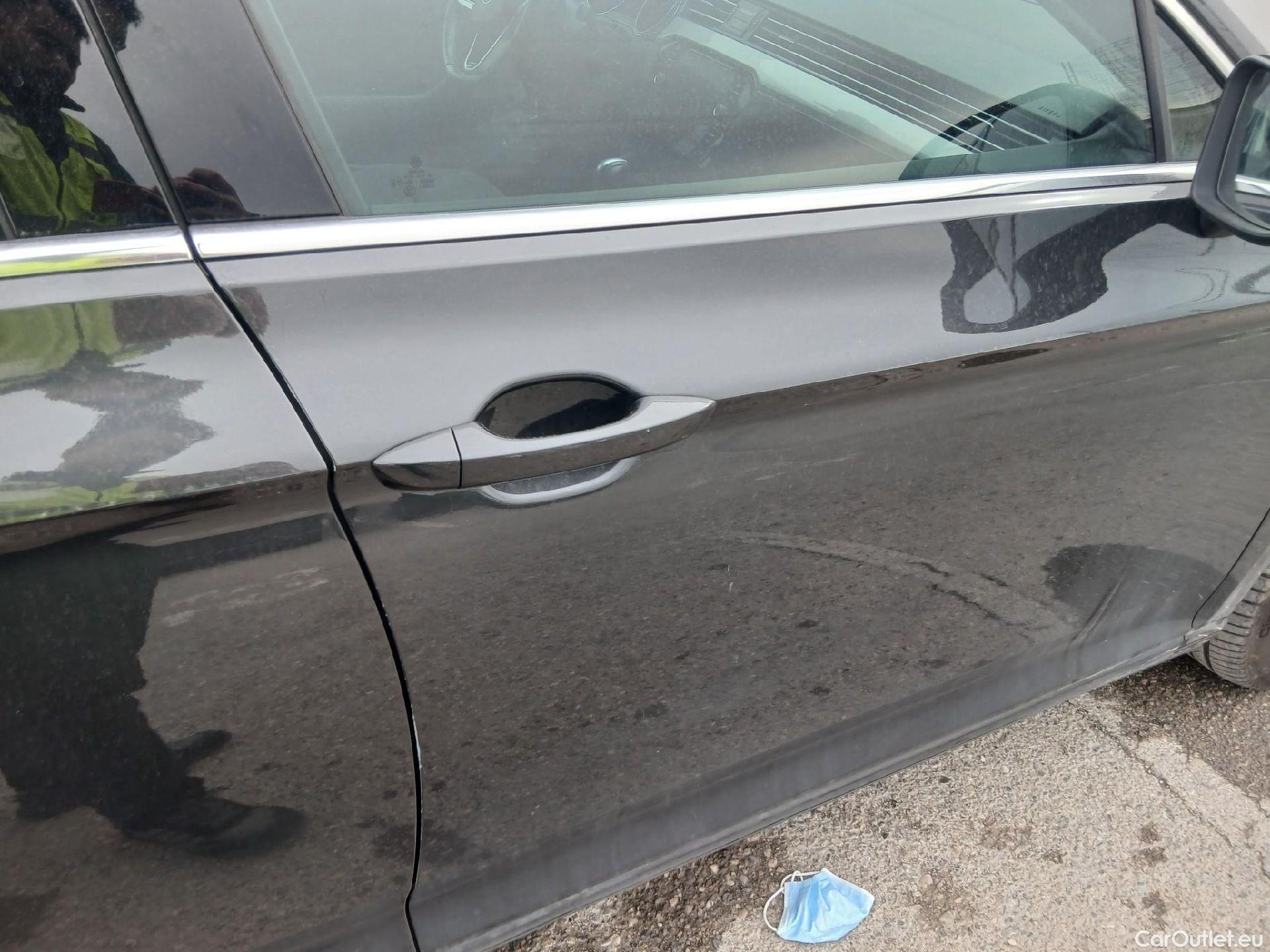  Volkswagen  Passat VOLKSWAGEN  / 2019 / 5P / familiar Variant Executive 2.0 TDI 110kW DSG #20