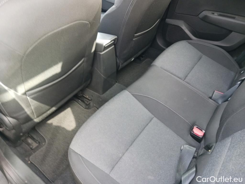  Renault  Clio RENAULT  / 2019 / 5P / berlina con portón Intens TCe 74 kW (100CV) GLP #17