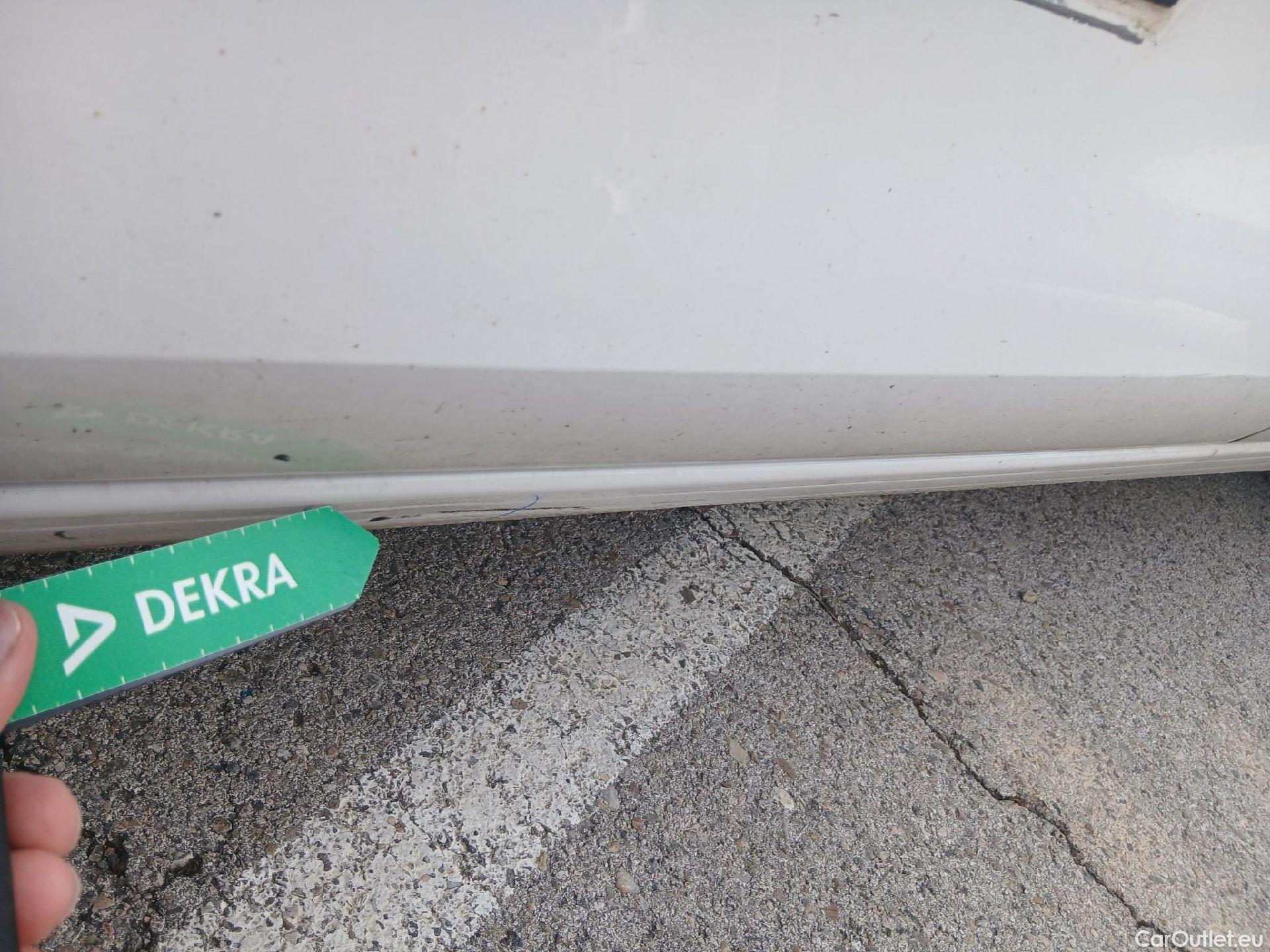  Land Rover  Discovery SEAT Nuevo León / 2020 / 5P / berlina con portón 2.0 TDI 85kW S&S Style Go (AC3) #30