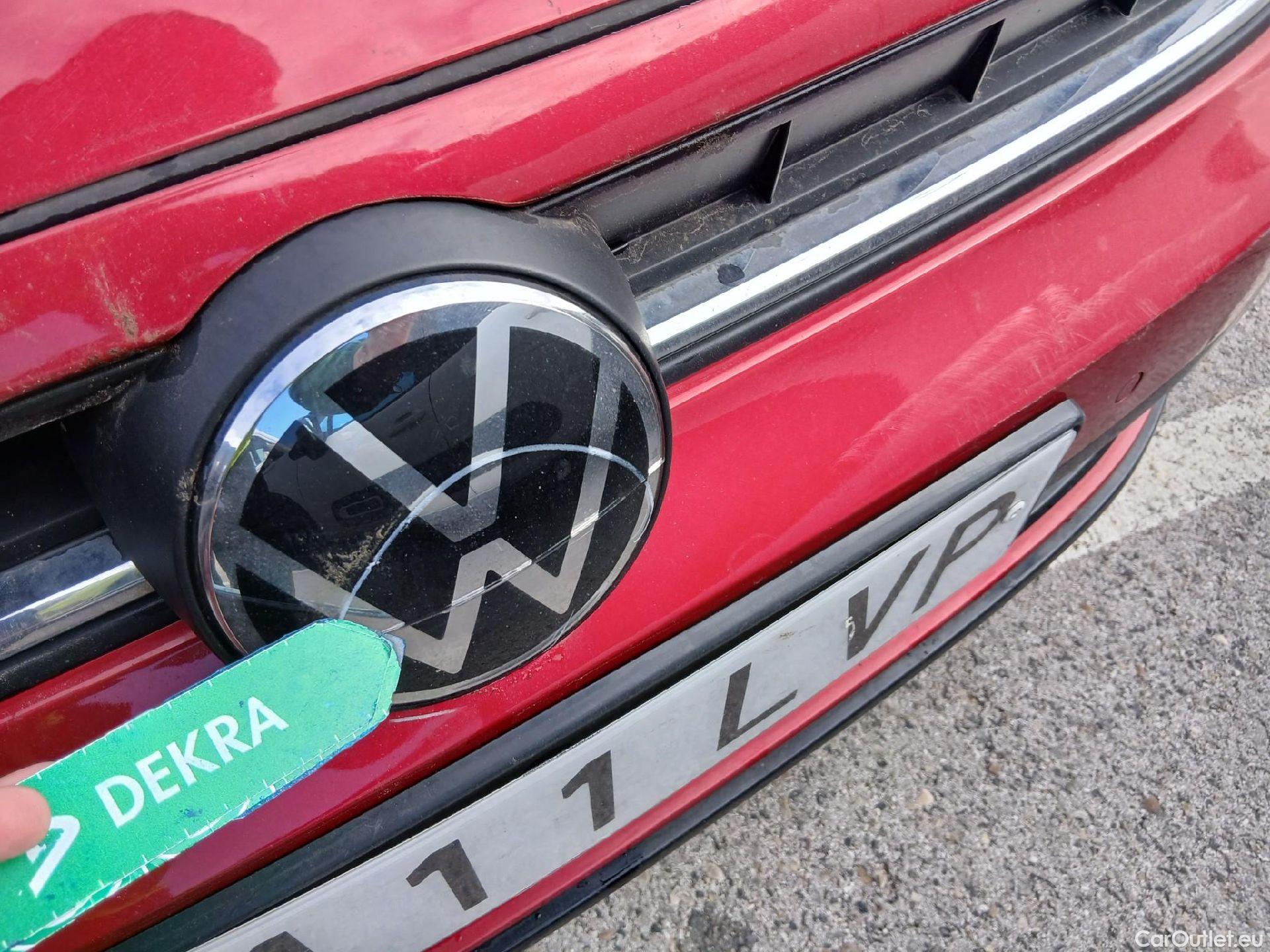  Volkswagen  Polo VOLKSWAGEN  / 2021 / 5P / berlina con portón R-Line 1.0 TSI 70kW (95CV) #9