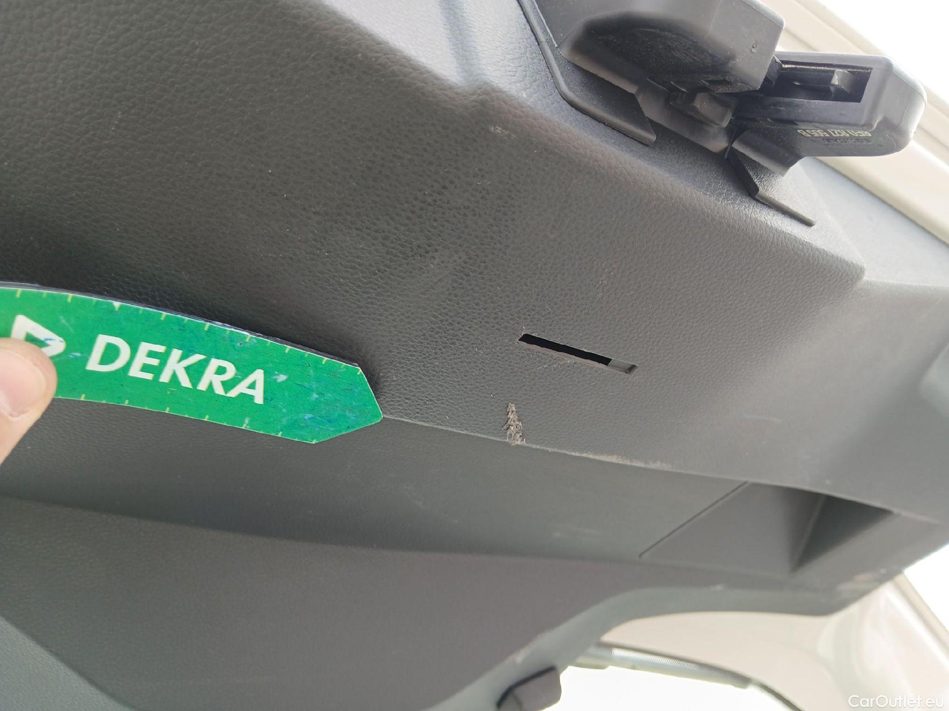  Seat  Ibiza SEAT  / 2017 / 5P / berlina con portón 1.0 TSI 81kW (110CV) Style Plus(SP) #8