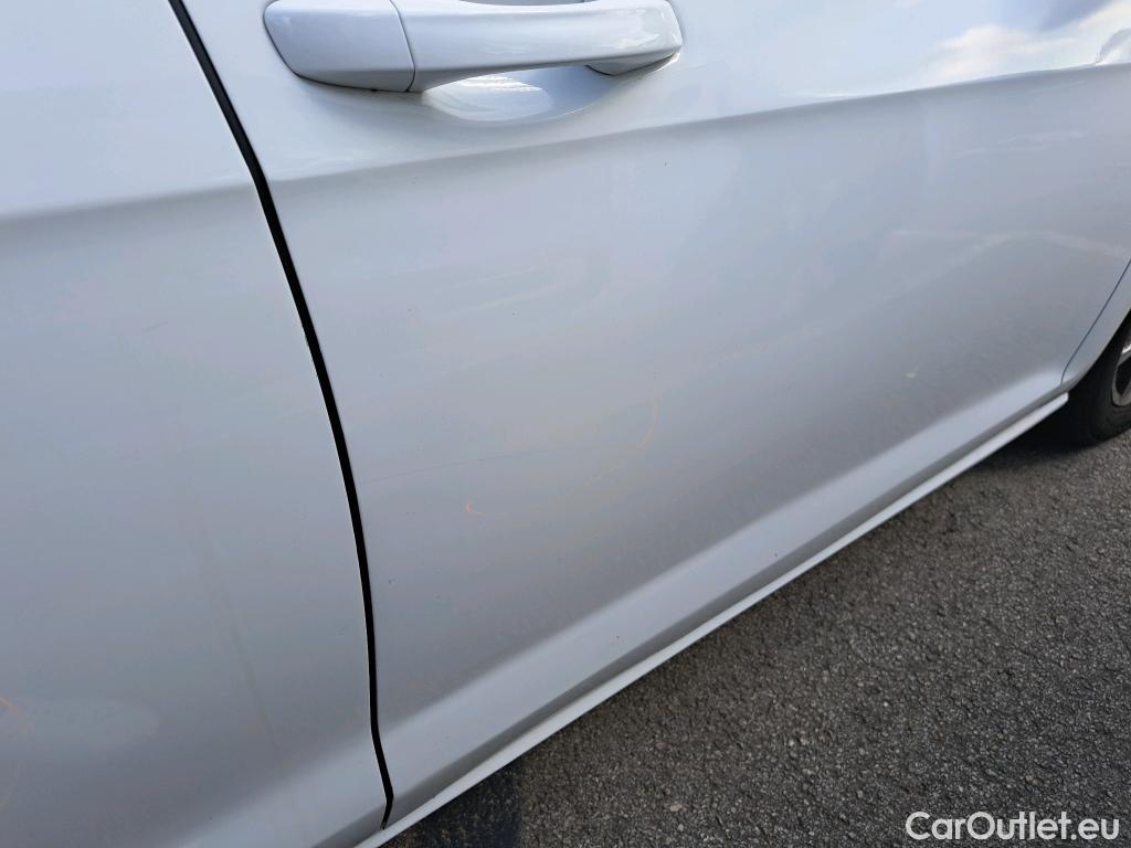  Volkswagen  Golf  VOLKSWAGEN / 2016 / 5P / berlina con portón Advance 1.5 TSI EVO 96kW (130CV) DSG #19