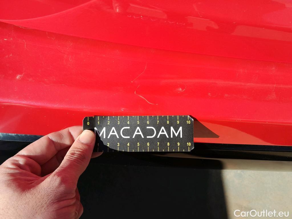  Toyota  Yaris TOYOTA  / 2020 / 5P / berlina con portón 1.5 120H Style P. Premier Edition #8