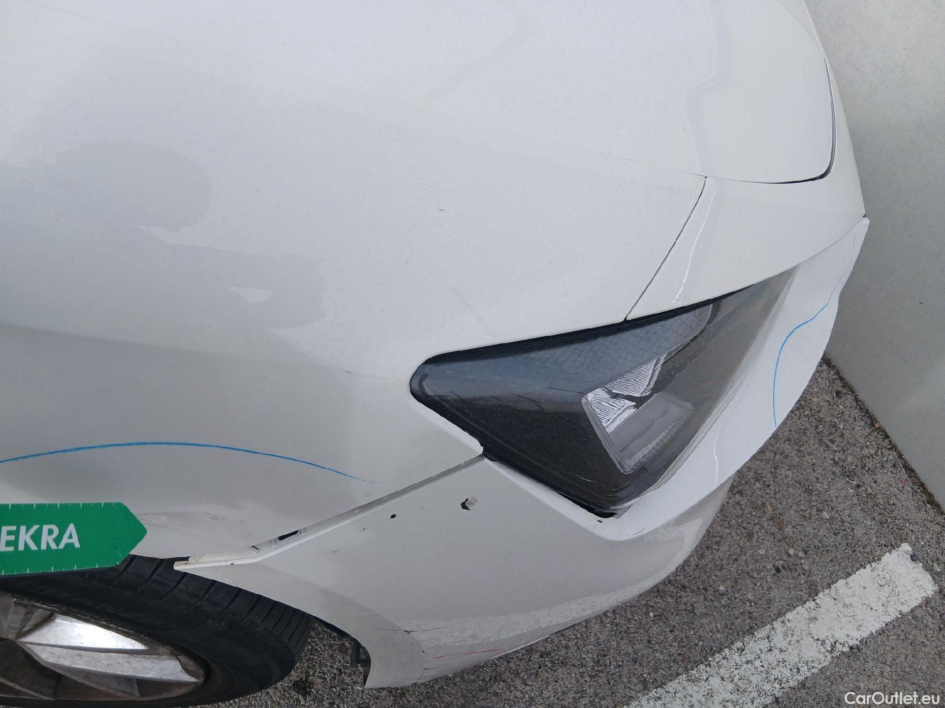  Land Rover  Discovery SEAT Nuevo León / 2020 / 5P / berlina con portón 2.0 TDI 85kW S&S Style Go (AC3) #53