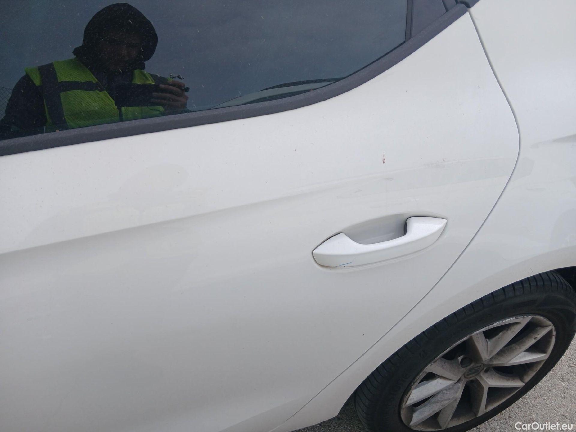  Land Rover  Discovery SEAT Nuevo León / 2020 / 5P / berlina con portón 2.0 TDI 85kW S&S Style Go (AC3) #35