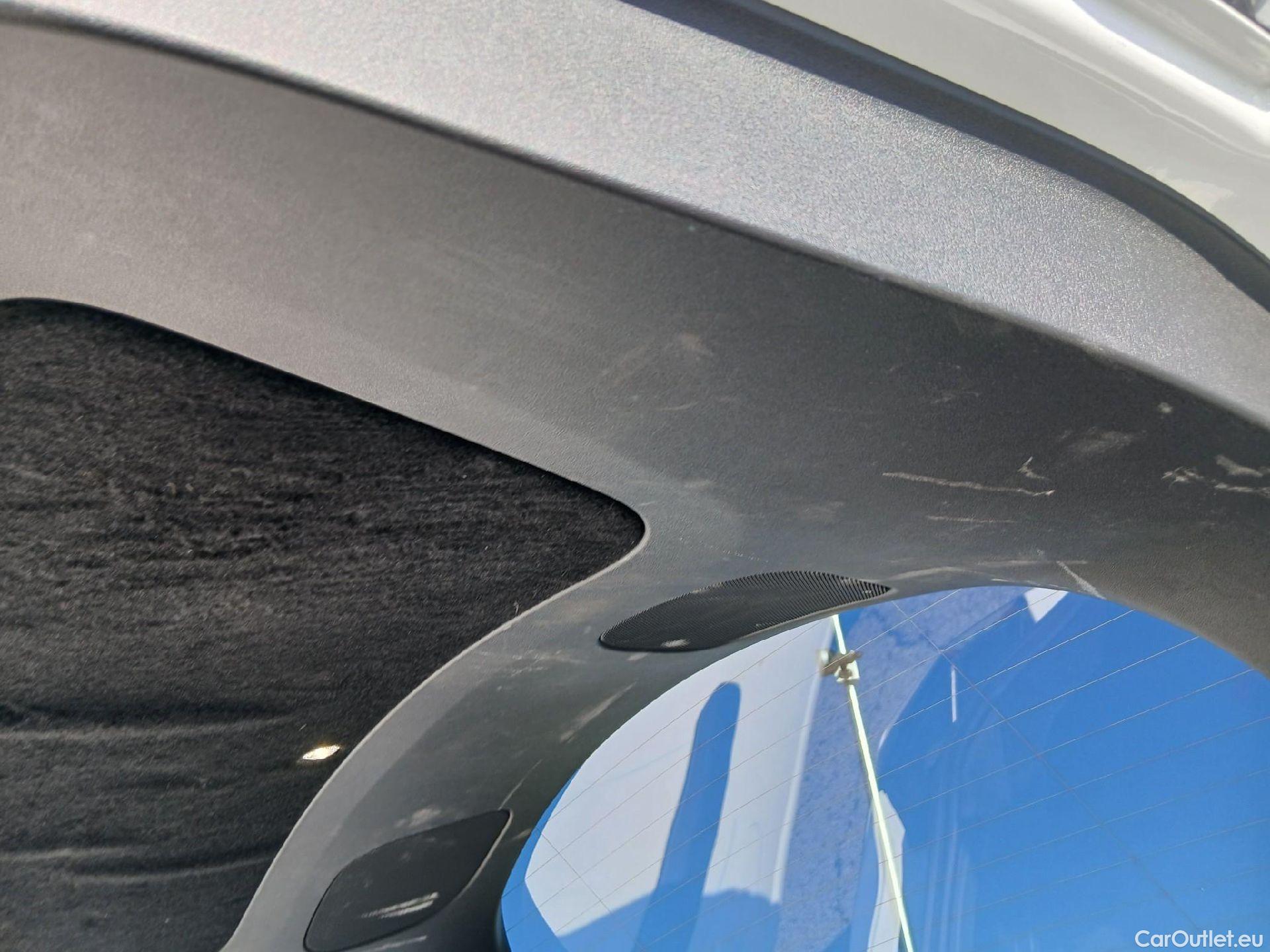  Tesla  Model Y TESLA  / 2020 / 5P / todoterreno Gran Autonomía 4WD #13