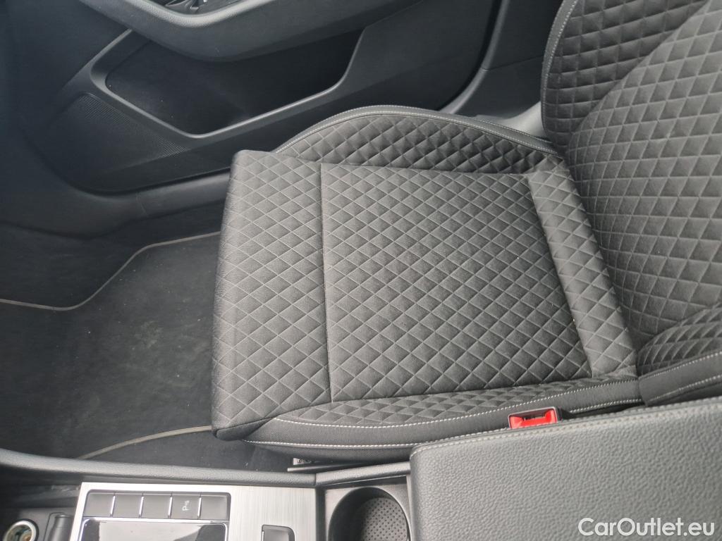  Skoda  Superb SKODA  / 2019 / 5P / familiar Combi 2.0 TDI 110kW (150CV) DSG Ambition #15