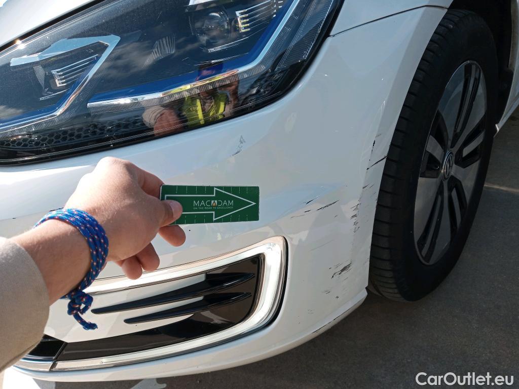  Volkswagen  Golf  VOLKSWAGEN / 2016 / 5P / berlina con portón e-ePower 110 kW (136CV) #9