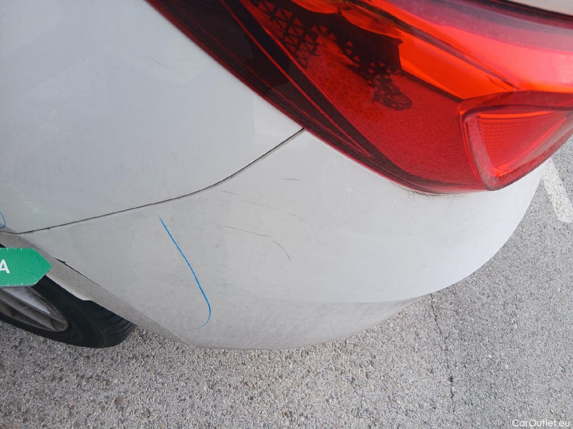  Land Rover  Discovery SEAT Nuevo León / 2020 / 5P / berlina con portón 2.0 TDI 85kW S&S Style Go (AC3) #39