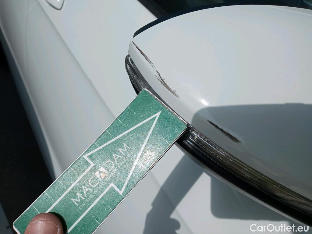  Volkswagen  Golf  VOLKSWAGEN / 2016 / 5P / berlina con portón e-ePower 110 kW (136CV) #18