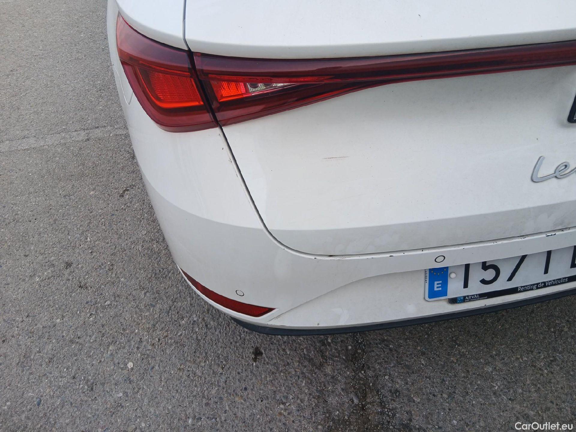  Seat  Leon SEAT Nuevo León / 2020 / 5P / familiar SP 1.4 e-Hybrid DSG S&S Xcellence Go L #14