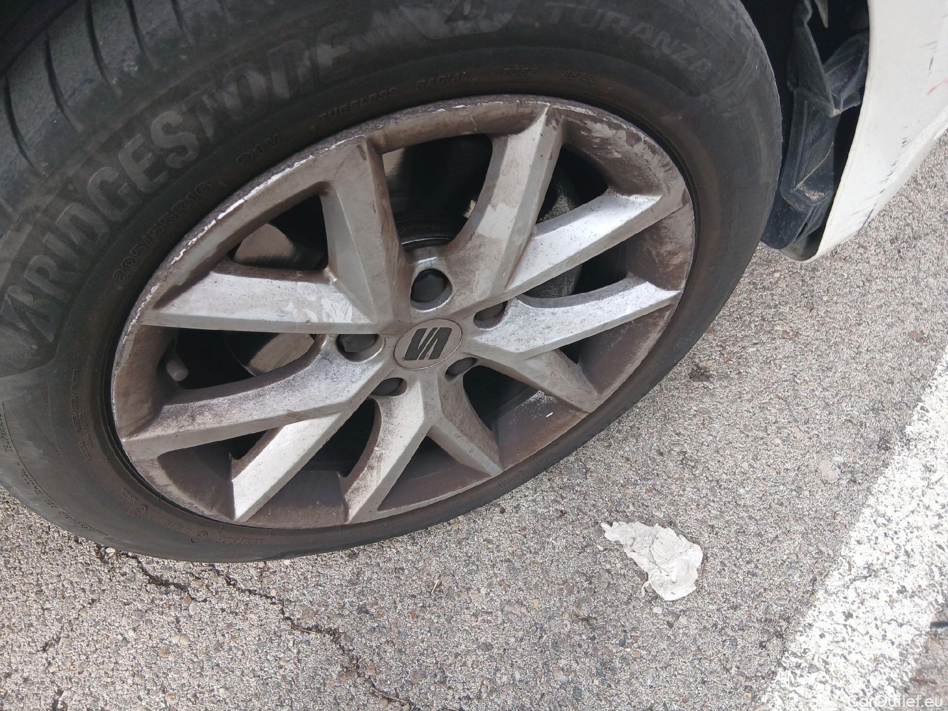  Land Rover  Discovery SEAT Nuevo León / 2020 / 5P / berlina con portón 2.0 TDI 85kW S&S Style Go (AC3) #14