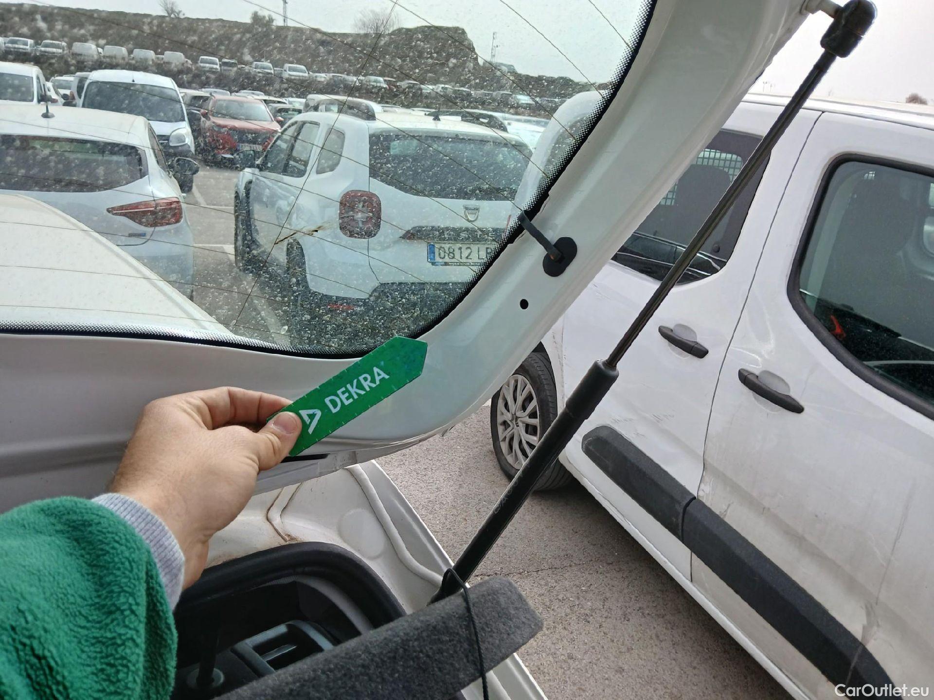  Seat  Ibiza SEAT  / 2017 / 5P / berlina con portón 1.0 TSI 81kW (110CV) Style Plus(SP) #6