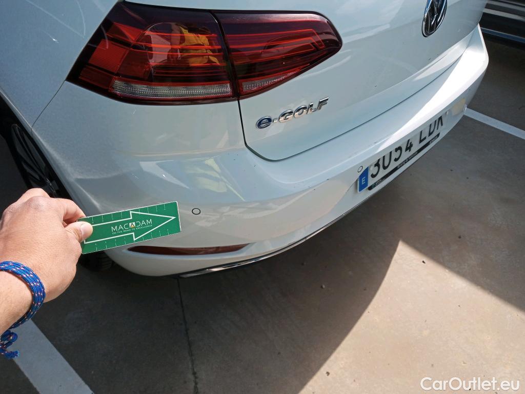  Volkswagen  Golf  VOLKSWAGEN / 2016 / 5P / berlina con portón e-ePower 110 kW (136CV) #13