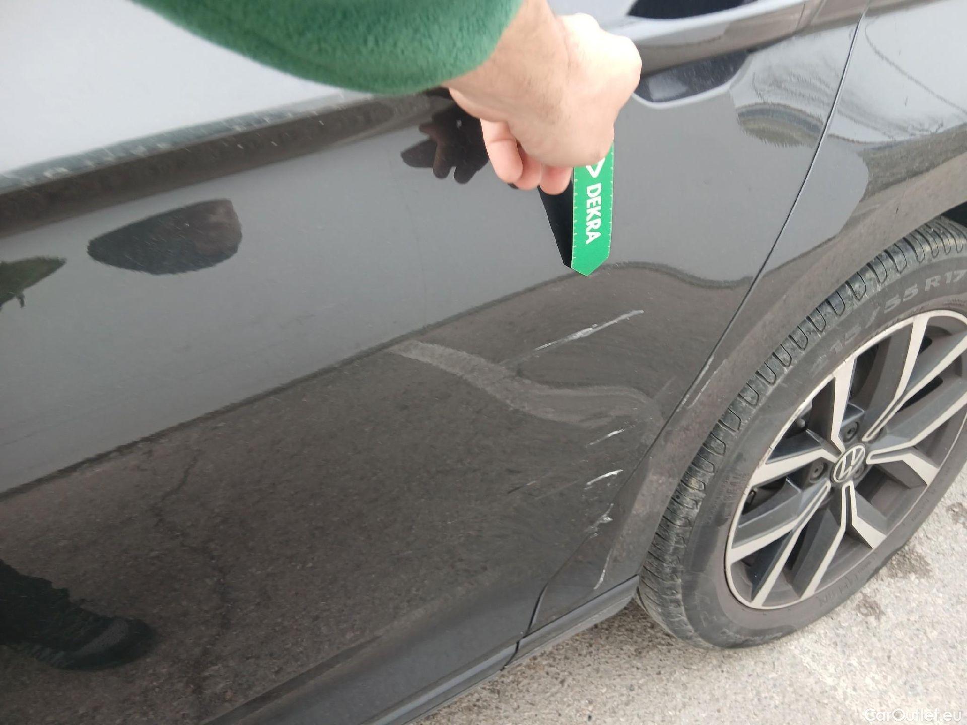  Volkswagen  Passat VOLKSWAGEN  / 2019 / 5P / familiar Variant Executive 2.0 TDI 110kW DSG #8