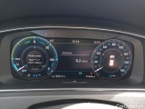  Volkswagen  Golf  VOLKSWAGEN / 2016 / 5P / berlina con portón e-ePower 110 kW (136CV) #4