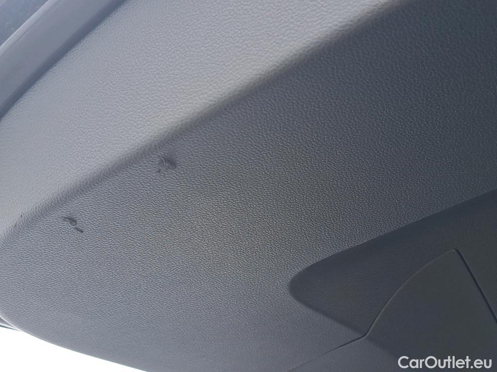  Volkswagen  Tiguan VOLKSWAGEN  / 2020 / 5P / todoterreno Life 2.0 TDI 110kW (150CV) DSG (AC2) #5