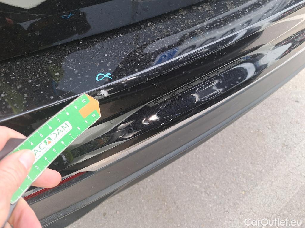  Volkswagen  Tiguan VOLKSWAGEN  / 2020 / 5P / todoterreno Life 2.0 TDI 110kW (150CV) DSG (AC2) #9