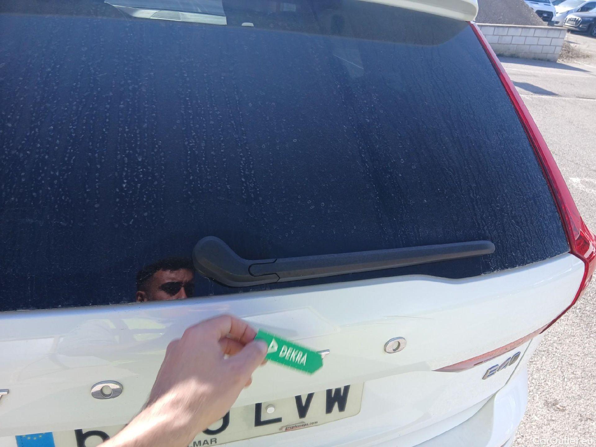  Volvo  XC60 VOLVO  / 2017 / 5P / todoterreno 2.0 B4 D AWD Momentum Pro Auto #16