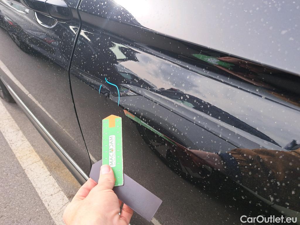  Volkswagen  Tiguan VOLKSWAGEN  / 2020 / 5P / todoterreno Life 2.0 TDI 110kW (150CV) DSG (AC2) #3